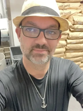 American men looking for love