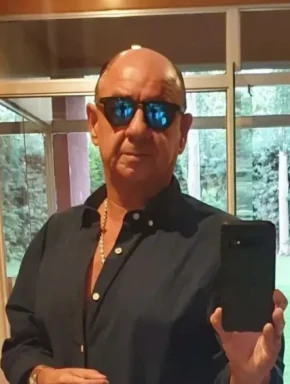 Spanish men looking for love