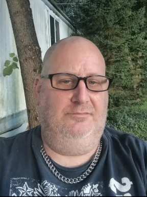 American men looking for love
