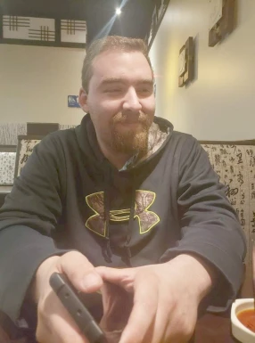 <span>Christopher, 31</span> <span style='width: 25px; height: 16px; float: right; background-image: url(/bitmaps/flags_small/US.PNG)'> </span><br><span>Washington,, United States of America</span> <input type='button' class='joinbtn' style='float: right' value='JOIN NOW' />