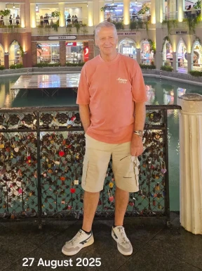 English men looking for love